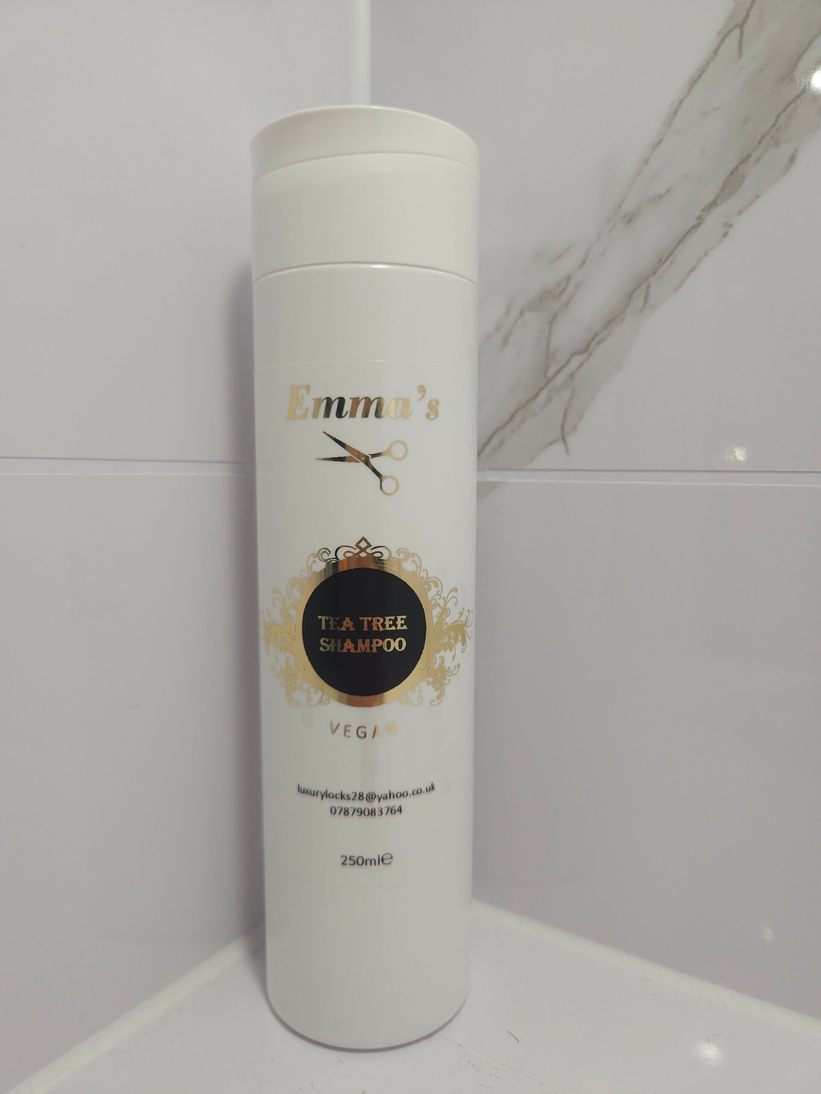 Tea tree shampoo